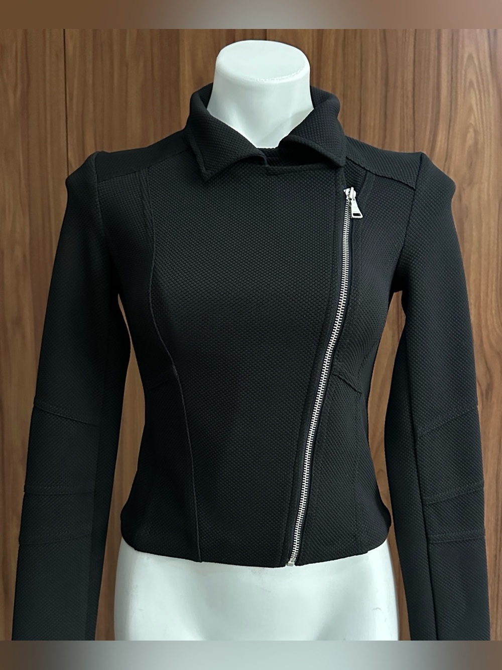 Express Black Crop Zip Jacket size X-SMALL